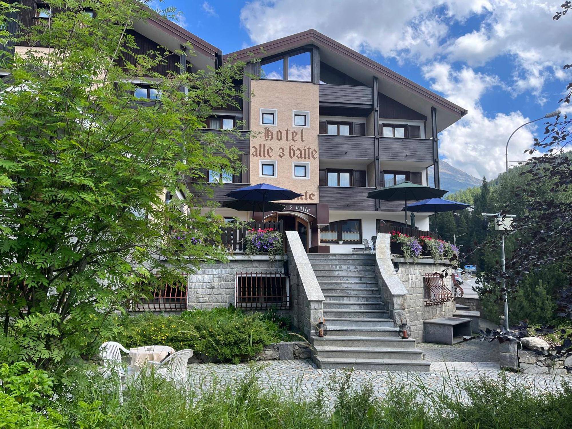 Hotel Alle Tre Baite ซานตา กาเตรีนา วัลฟูร์วา ภายนอก รูปภาพ