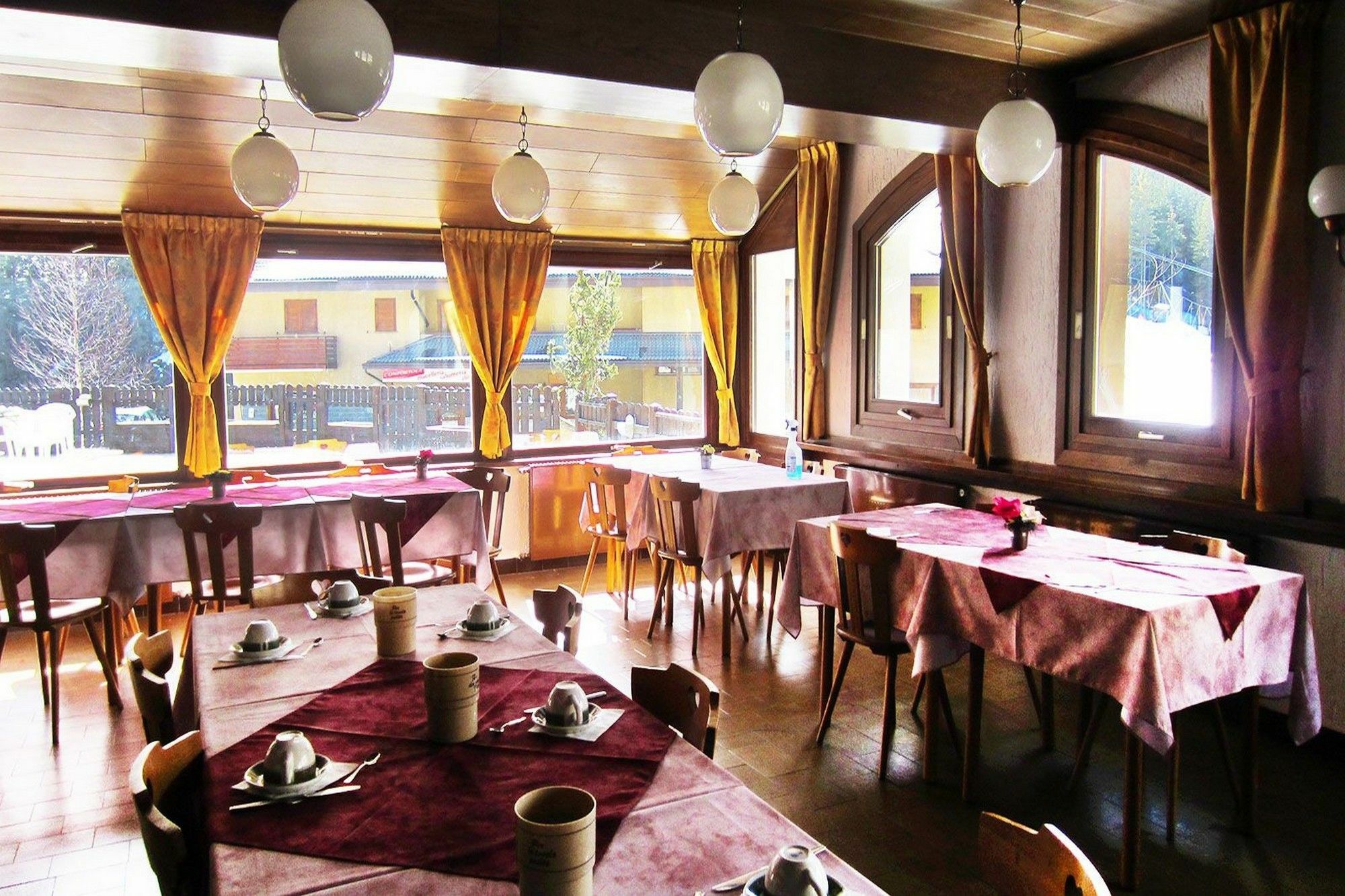Hotel Alle Tre Baite ซานตา กาเตรีนา วัลฟูร์วา ภายนอก รูปภาพ