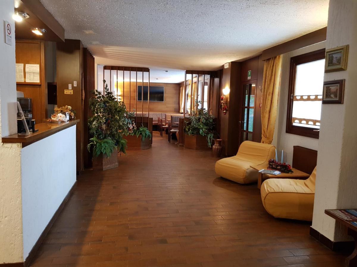 Hotel Alle Tre Baite ซานตา กาเตรีนา วัลฟูร์วา ภายนอก รูปภาพ