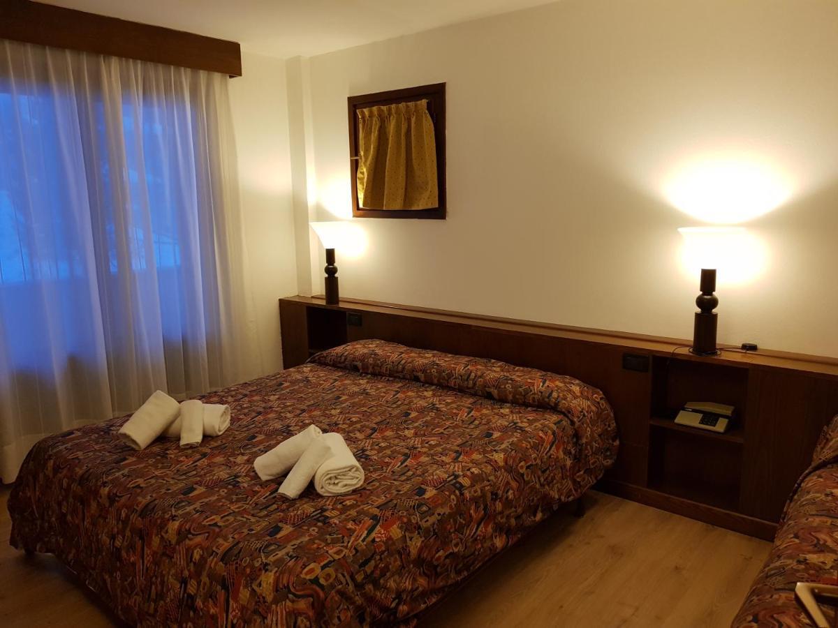 Hotel Alle Tre Baite ซานตา กาเตรีนา วัลฟูร์วา ภายนอก รูปภาพ